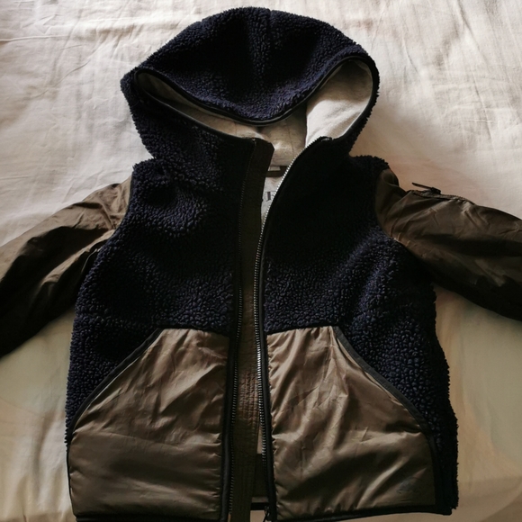 Burberry 3Y toddler puffer